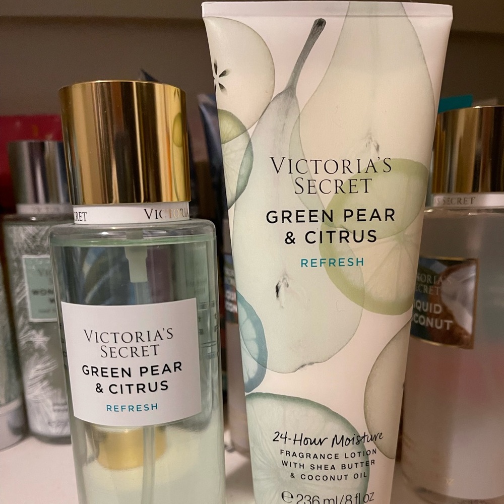 Victoria secret mist and lotion set brand new never used and sealed
